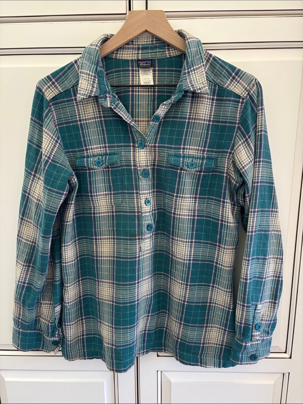 Patagonia 54875 Roustabout Organic Cotton Green Plaid Flannel Shirt Women Size 8